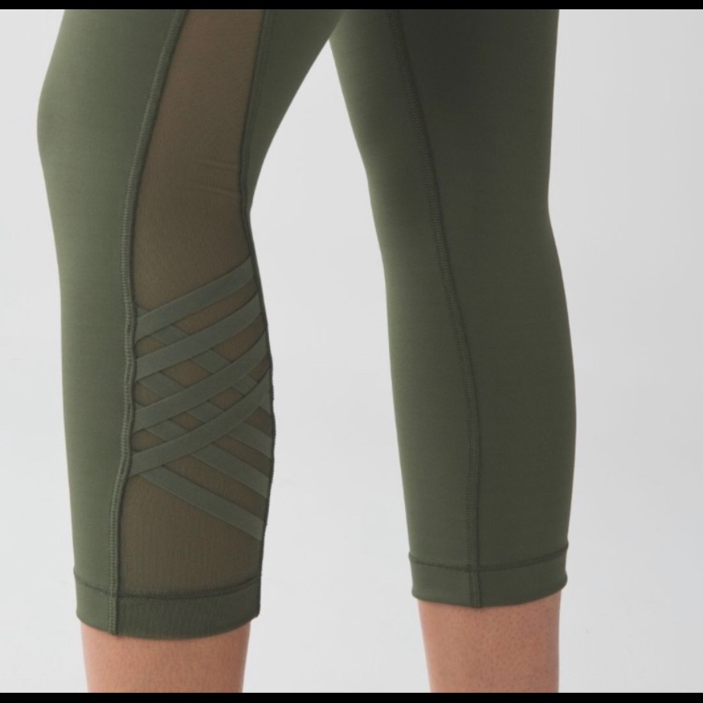 Lululemon RARE olive green Minimalist crop
